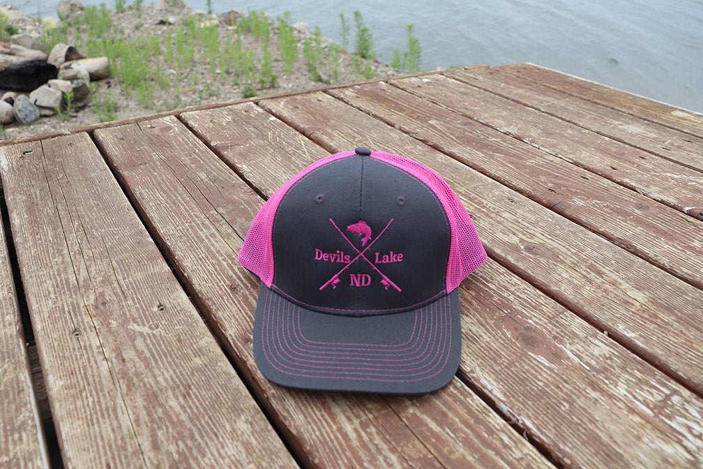 DL fishing rod hat